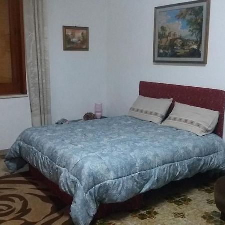 ビルジ・ヴェッキ Casa Bianca Da Giusyゲストハウス エクステリア 写真